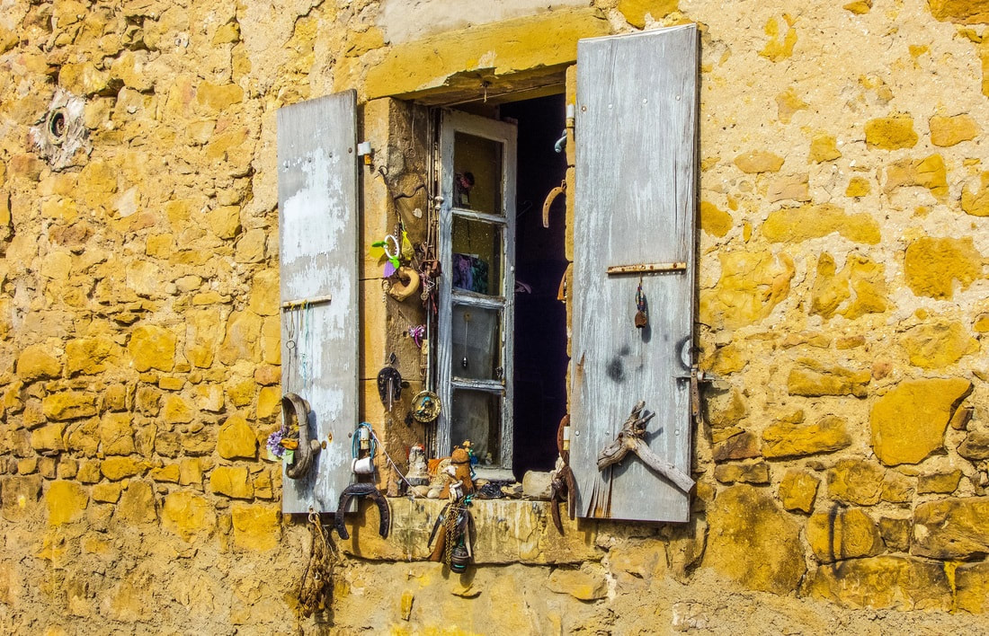 Da Vinci Code Mysteries in French Village / Mysteries of Life 2022 / Karen McCann / EnjoyLivingAbroad.com