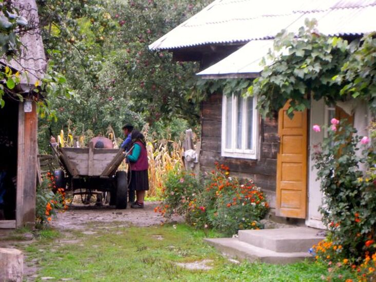 Karen McCann, Botiza, Romania