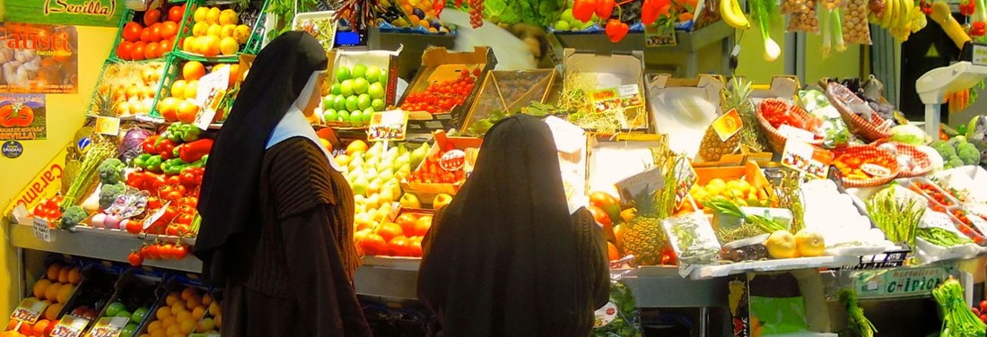 Karen McCann, Seville, nuns shopping, farmer's market, Plaza de la Encarnacion, Spain