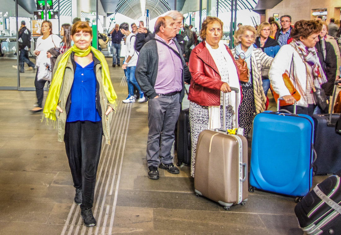 Luggage-Free Travel / Packing Light / Travel Tips / Karen McCann / EnjoyLivingAbroad.com