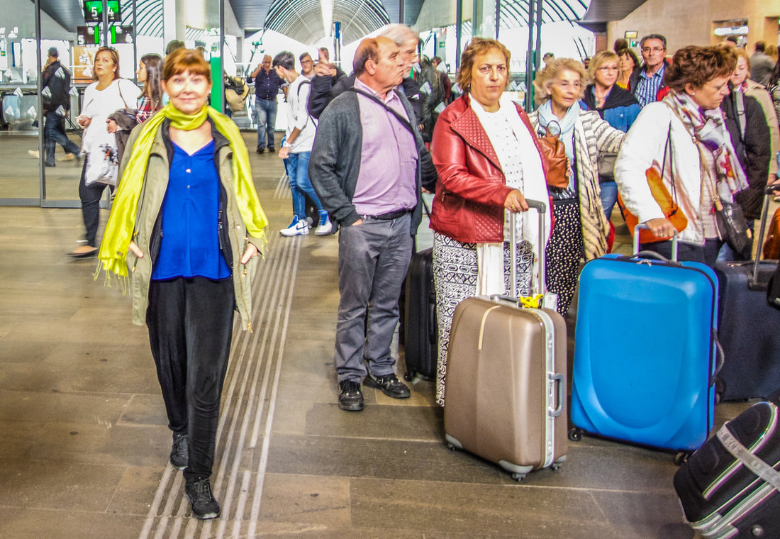 Luggage-Free Travel / France / 10 Underrated Extras Even Us Minimalists Like to Pack / Karen McCann / EnjoyLivingAbroad.com