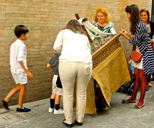 Karen McCann, Cruz de Mayo, Seville, Spain