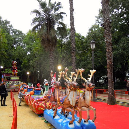 Surprising and outrageous holiday images in Seville, Spain | Karen McCann | EnjoyLivingAbroad.com