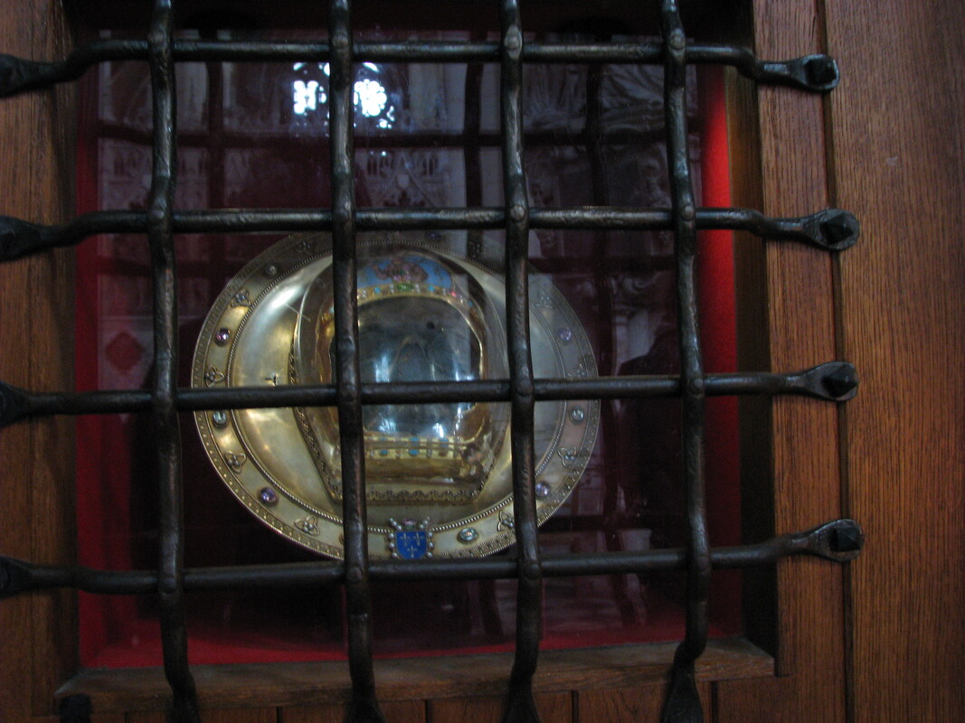 Amiens Cathedral / Head of John the Baptist / Karen McCann / EnjoyLivingAbroad.com