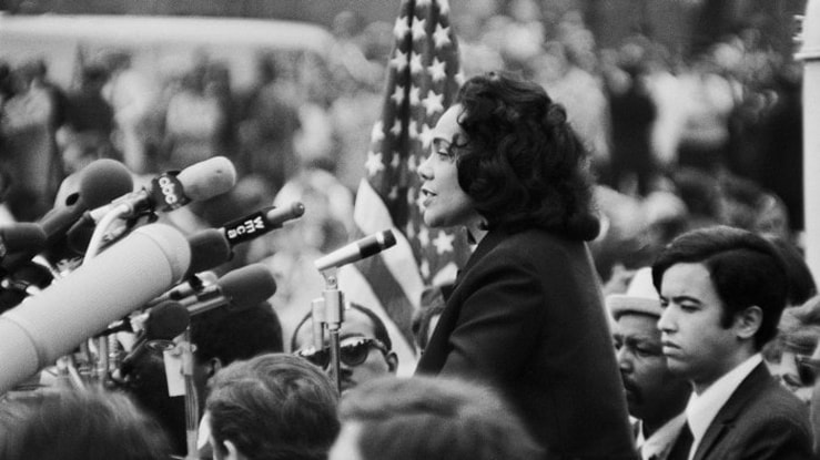 Coretta Scott King / The Virus That Saved Humanity in the 1950s / Karen McCann / EnjoyLivingAbroad.com