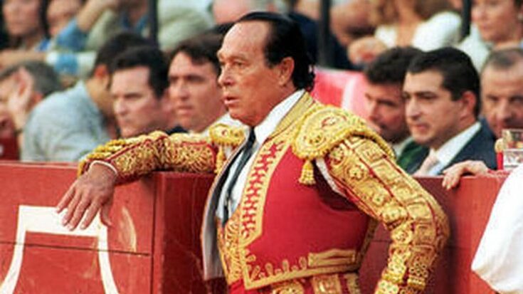 Curro Romero / Bullfighting bars, bullfighting culture, Seville, Spain / Out to Lunch / Karen McCann / EnjoyLivingAbroad.com