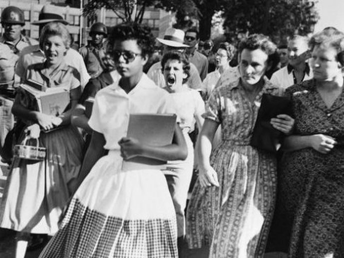 Elizabeth Eckford, Little Rock Central High School  1957 / Resistance Summer 2017 / Karen McCann / enjoylivingabroad.com