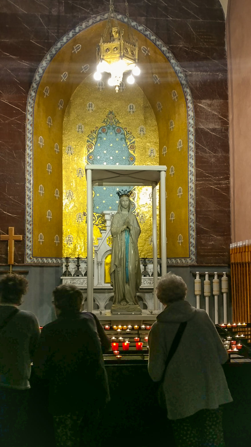 Lourdes shrine / France / Jo Maeder / Karen McCann / EnjoyLivingAbroad.com