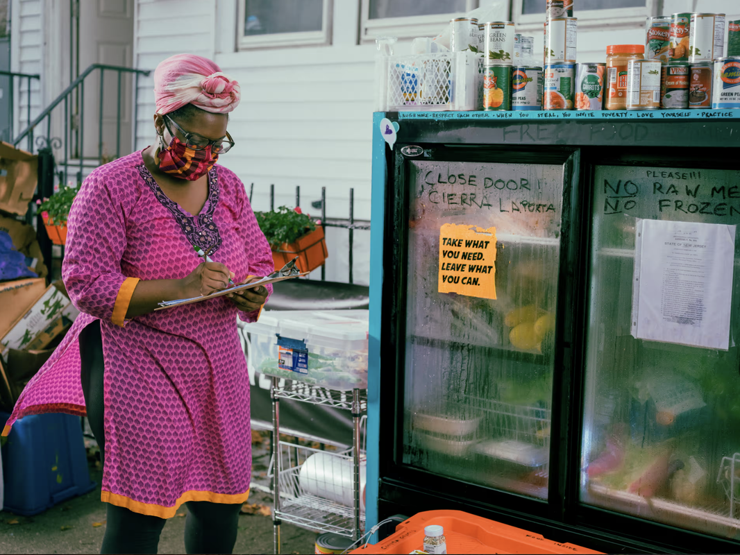 Community fridge New Jersey / Islands of Sanity and Hope / Karen McCann / EnjoyLivingAbroad.com