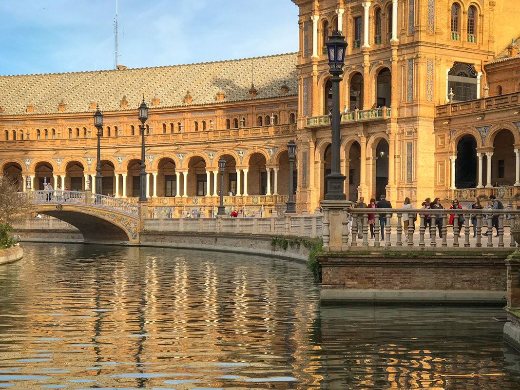 Seville, Spain travel safety / Karen McCann / enjoylivingabroad.com