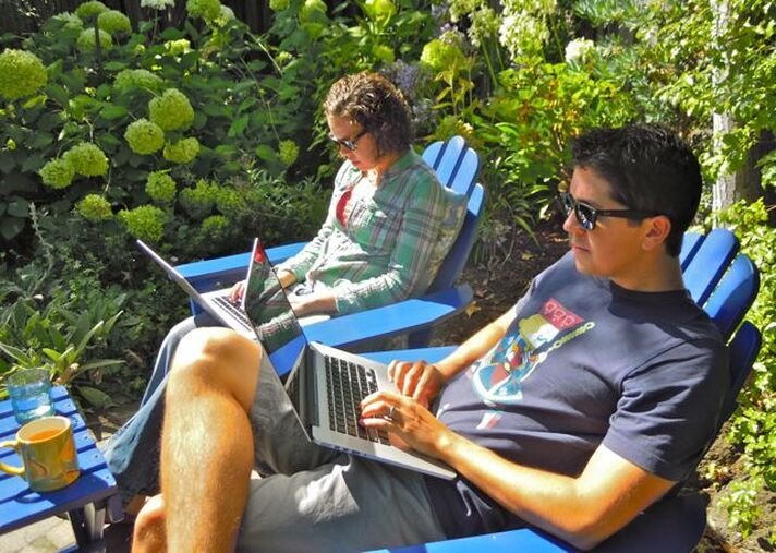 Digital Nomad Visas / Enjoy Living Abroad / Karen McCann / enjoylivingabroad.com