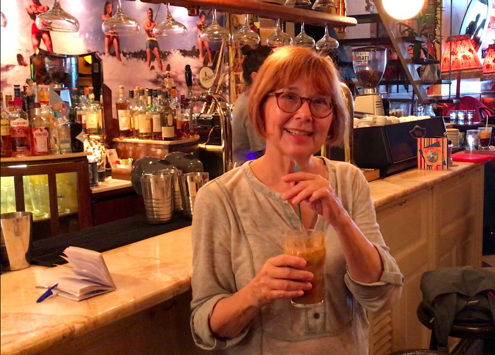 Thermaikos Bar, Thessaloniki, Greece / Greek Coffee Culture / Karen McCann / EnjoyLivingAbroad.comPicture