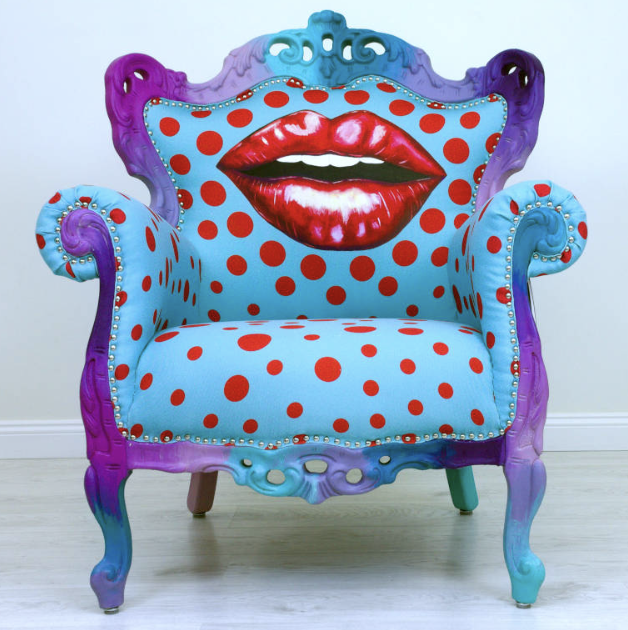 Second-Hand Furniture / Finding Hope / Karen McCann / EnjoyLivingAbroad.com