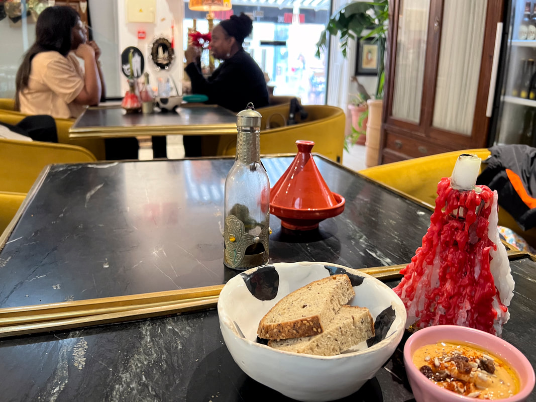Pan y Circo (Bread & Circus) / Out to Lunch in Seville Spain / Art / Karen McCann / EnjoyLivingAbroad