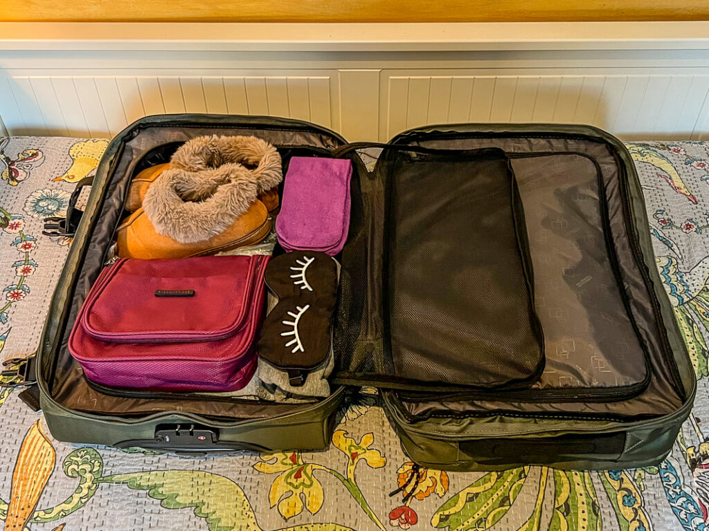 Pack Even Lighter / Karen McCann / Home 2.0 / EnjoyLivingAbroad.com