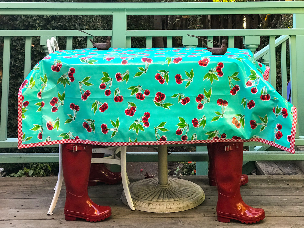 Table for People on the Go (wearing boots)  / Weird at the Holidays / Pandemic celebrations / Karen McCann / EnjoyLivingAbroad.com