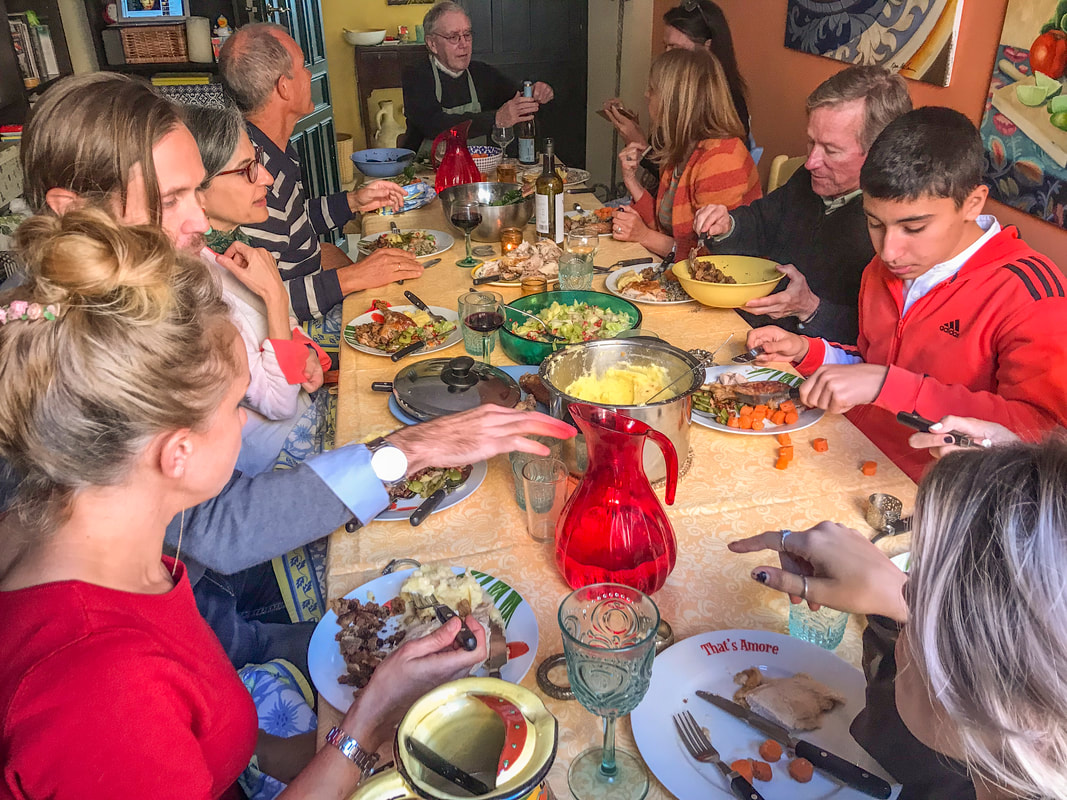 Thanksgiving in Seville, Spain / The Amigos Project / Karen McCann / EnjoyLivingAbroad.com